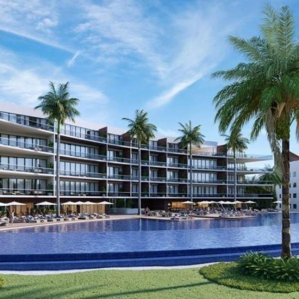 Eddy Santos | The beach at punta cana